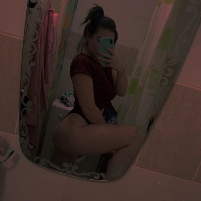 Вика — массаж лингама, классический секс